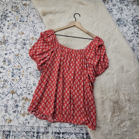 Maurices Red Printed Puff Sleeve Top Blouse XXL BNWT - Picture 6 of 6